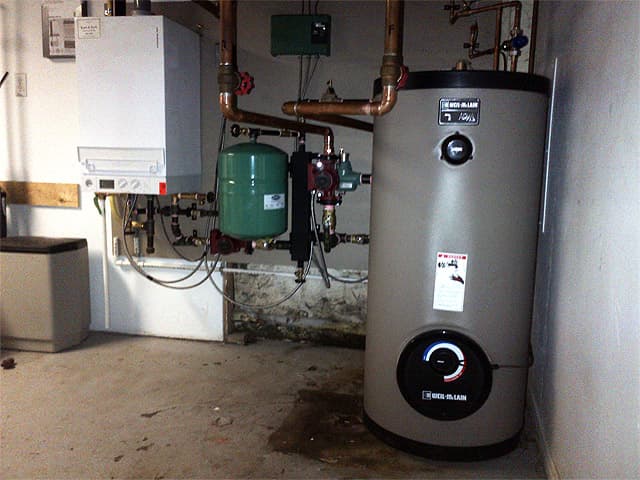 Gas service installation by a Kastl & Zuch licensed gas technician.